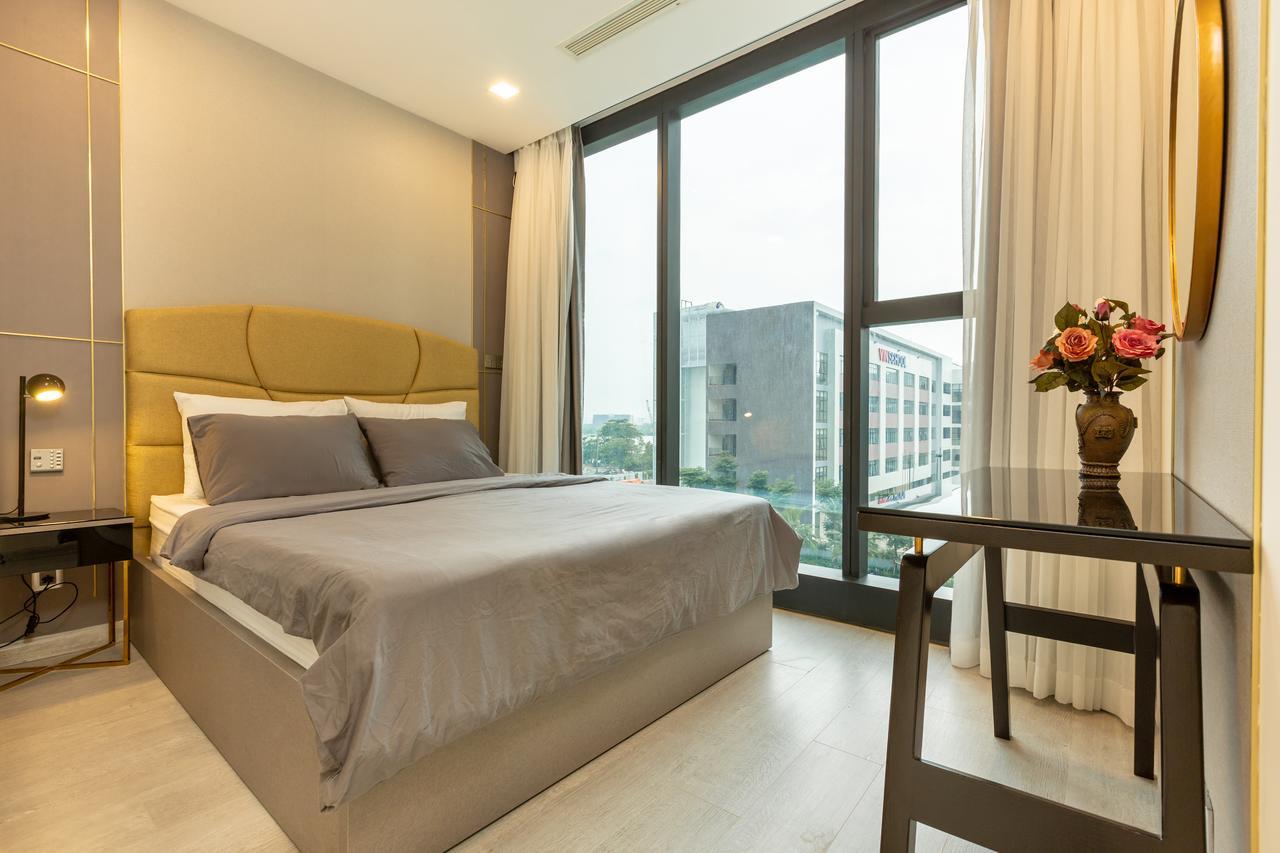 2brs - Oasis Vinhomes Golden River Khách sạn 3*